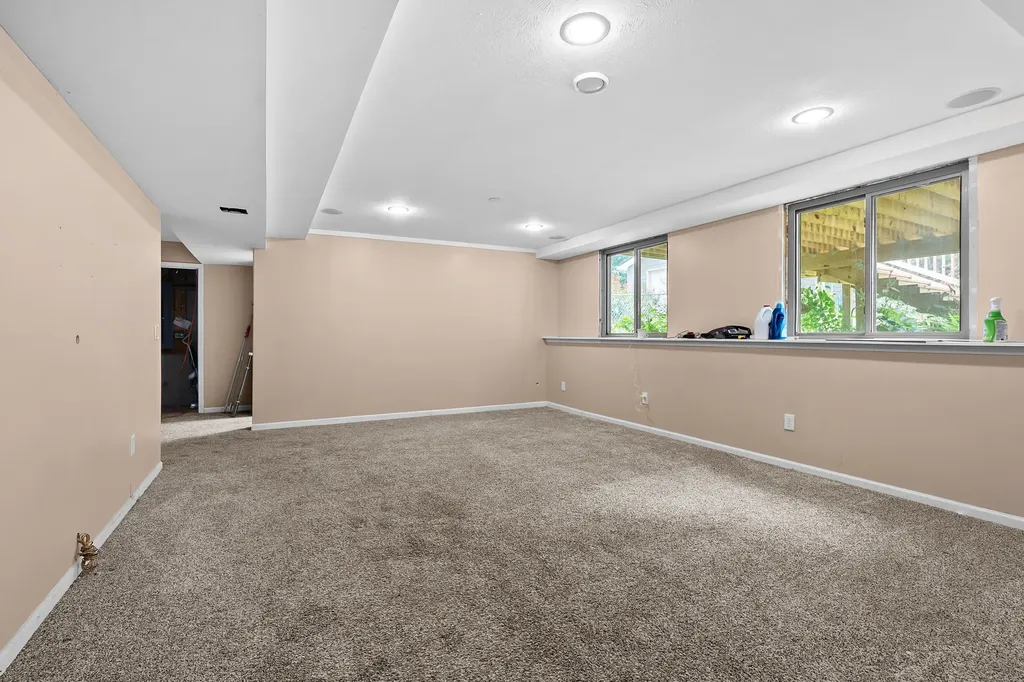 506 W Osterhout Avenue Portage City MI 49024