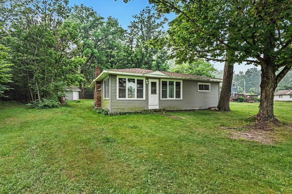 45296 15th Avenue Bloomingdale Township MI 49026