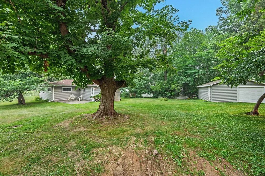 45296 15th Avenue Bloomingdale Township MI 49026