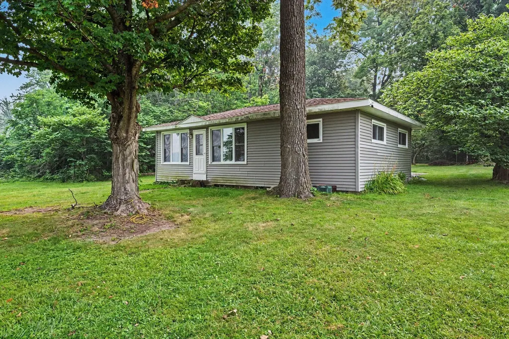 45296 15th Avenue Bloomingdale Township MI 49026