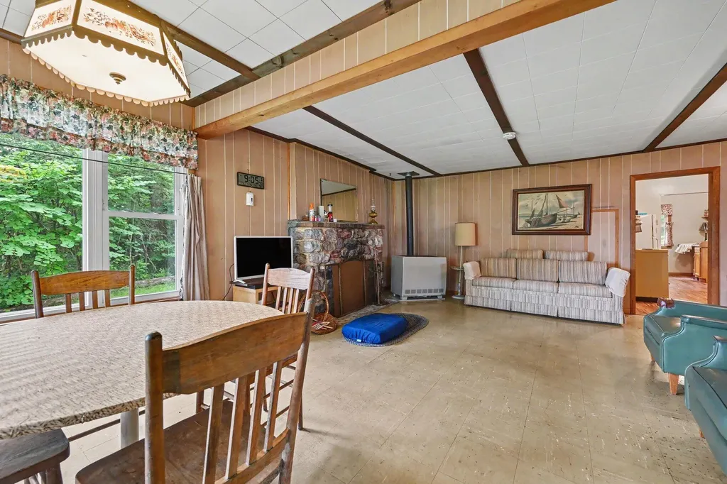 45296 15th Avenue Bloomingdale Township MI 49026