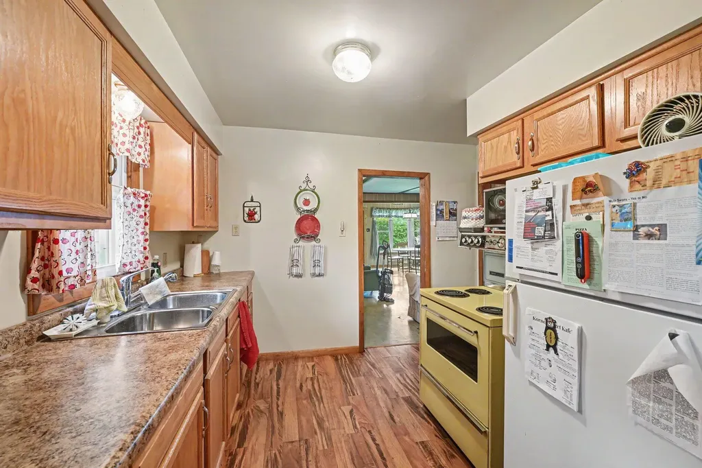 45296 15th Avenue Bloomingdale Township MI 49026