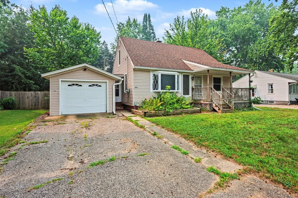1050 Bloomfield Avenue Gun Plain Township MI 49080