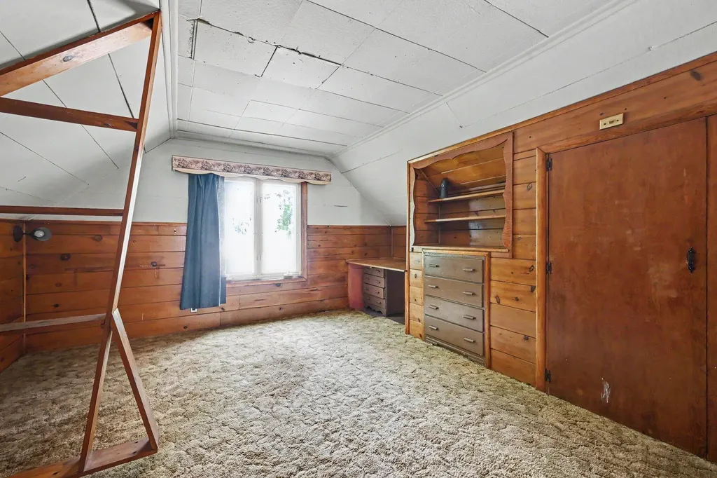 1050 Bloomfield Avenue Gun Plain Township MI 49080