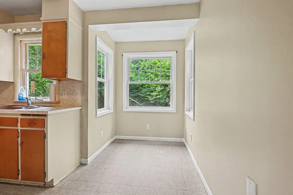 1050 Bloomfield Avenue Gun Plain Township MI 49080