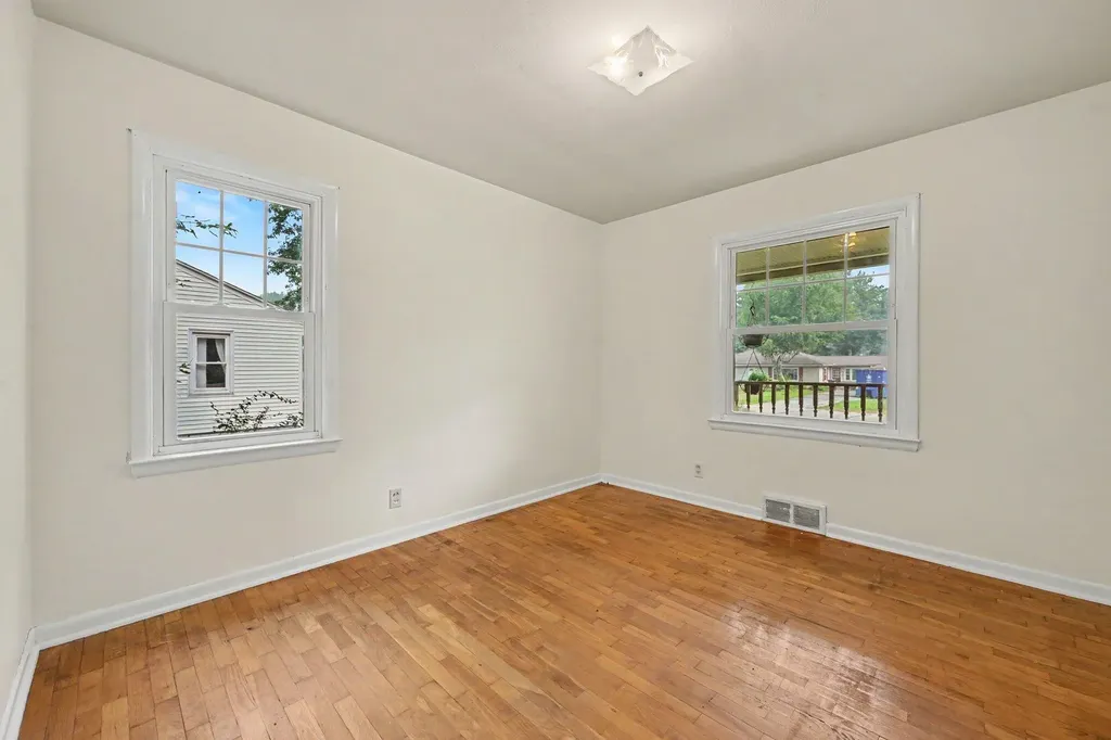 1050 Bloomfield Avenue Gun Plain Township MI 49080