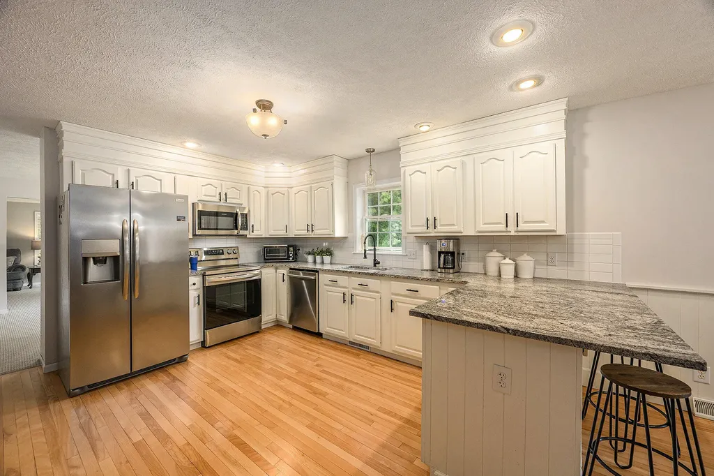 5856 Windingwood Drive Oshtemo Charter Township MI 49009