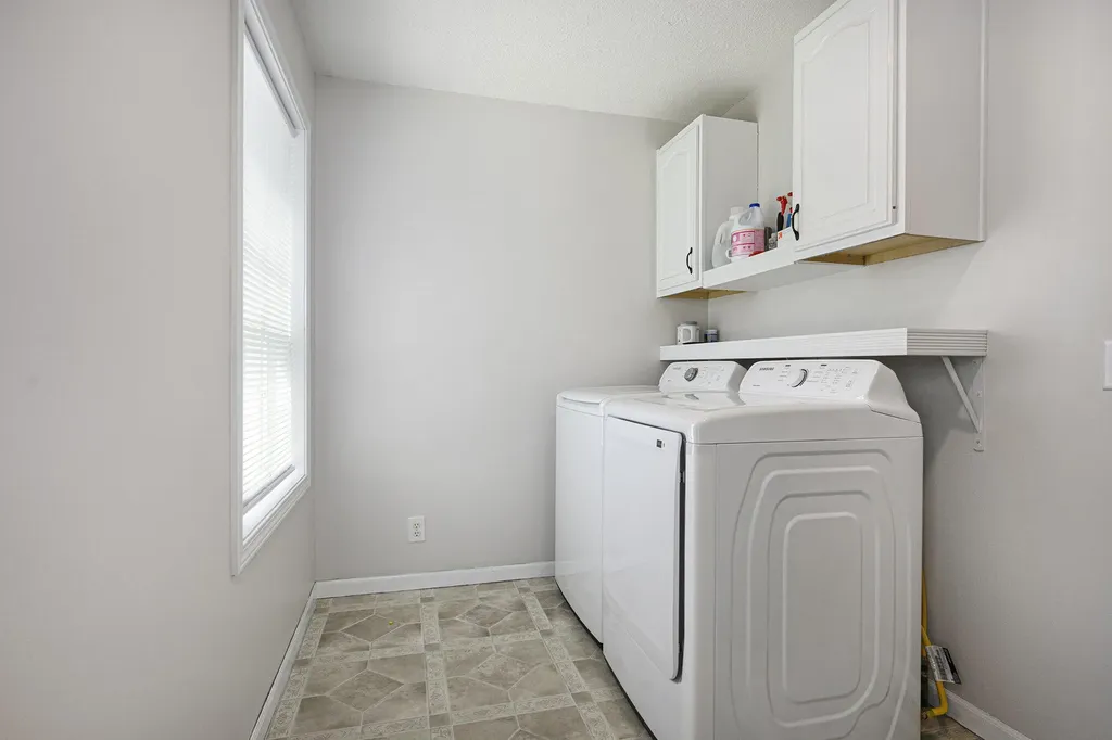 5856 Windingwood Drive Oshtemo Charter Township MI 49009