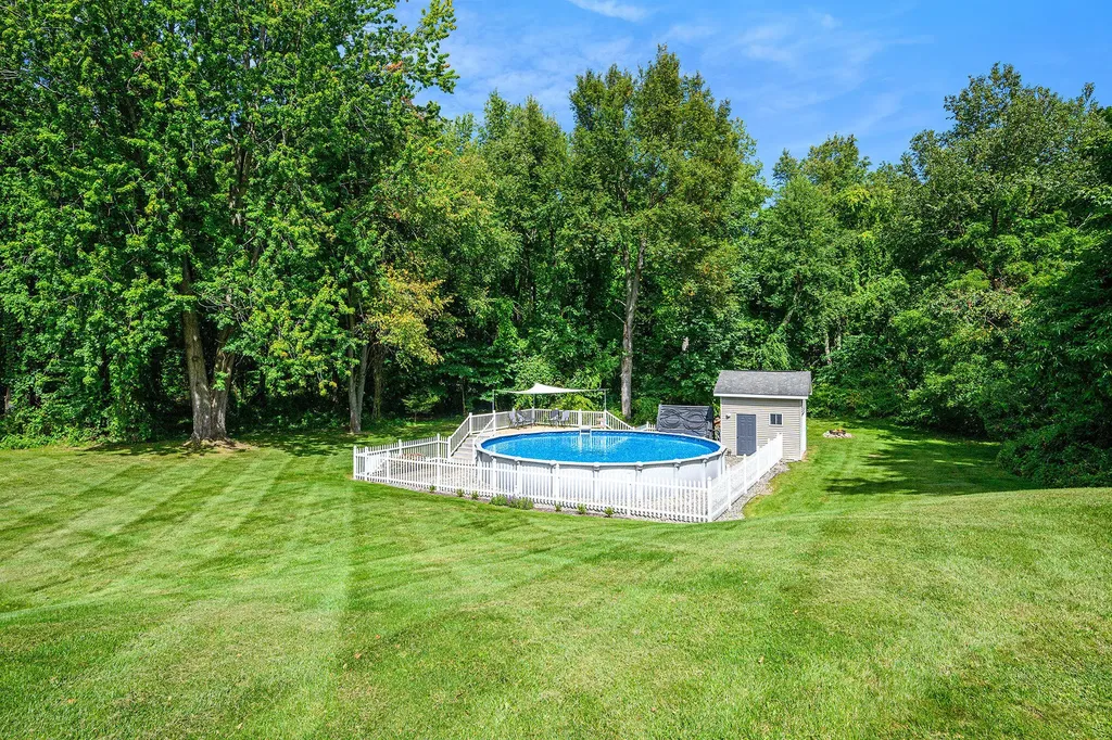 5856 Windingwood Drive Oshtemo Charter Township MI 49009