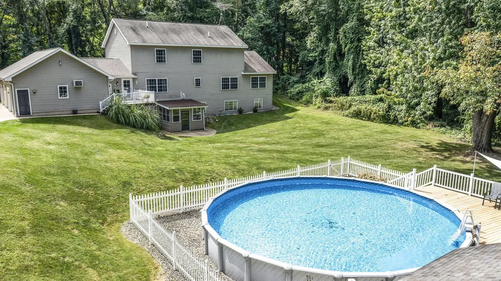 5856 Windingwood Drive Oshtemo Charter Township MI 49009