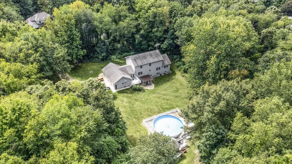 5856 Windingwood Drive Oshtemo Charter Township MI 49009