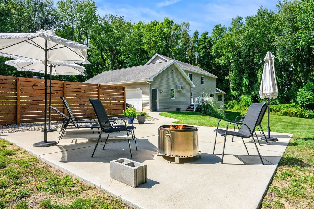 5856 Windingwood Drive Oshtemo Charter Township MI 49009