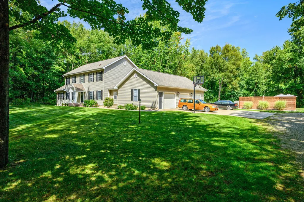 5856 Windingwood Drive Oshtemo Charter Township MI 49009
