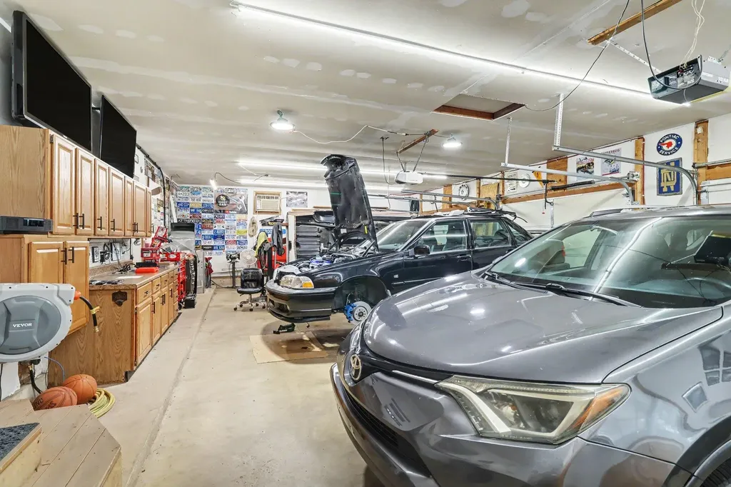 5856 Windingwood Drive Oshtemo Charter Township MI 49009