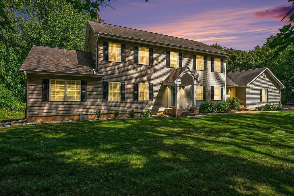 5856 Windingwood Drive Oshtemo Charter Township MI 49009