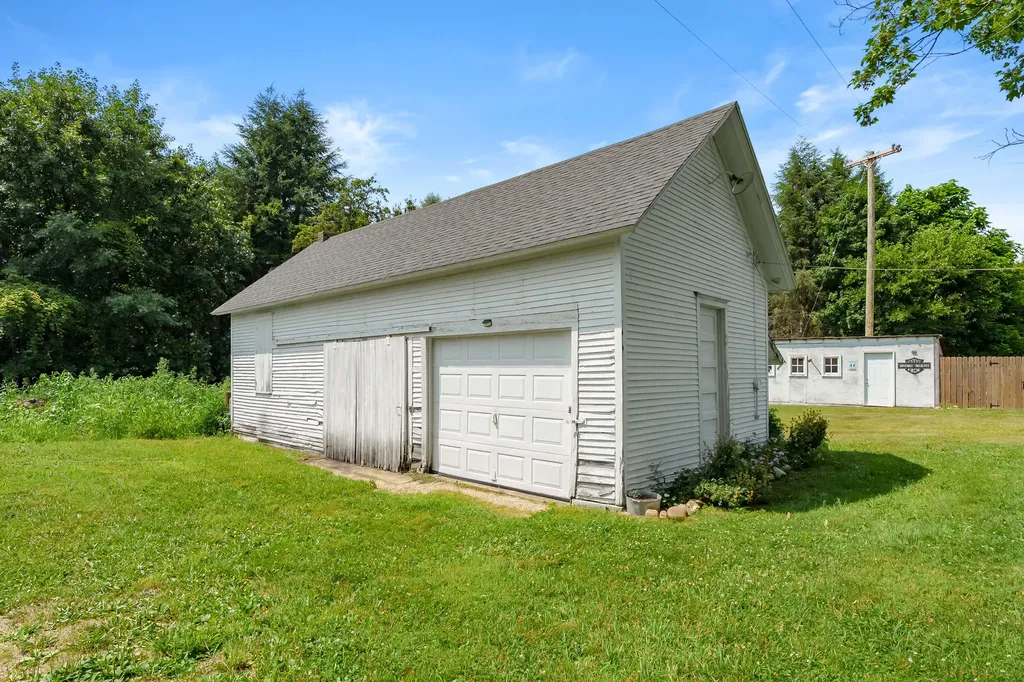 3386 S 38th Street Charleston Township MI 49034