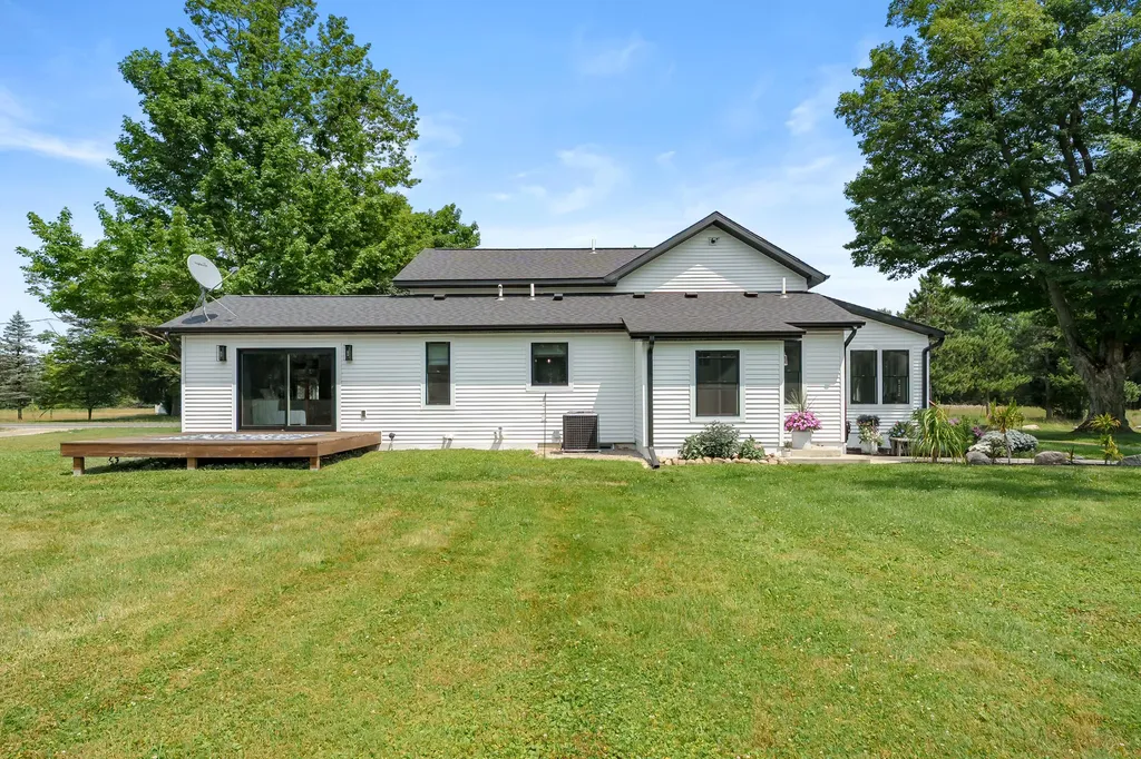 3386 S 38th Street Charleston Township MI 49034