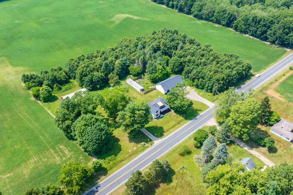 3386 S 38th Street Charleston Township MI 49034