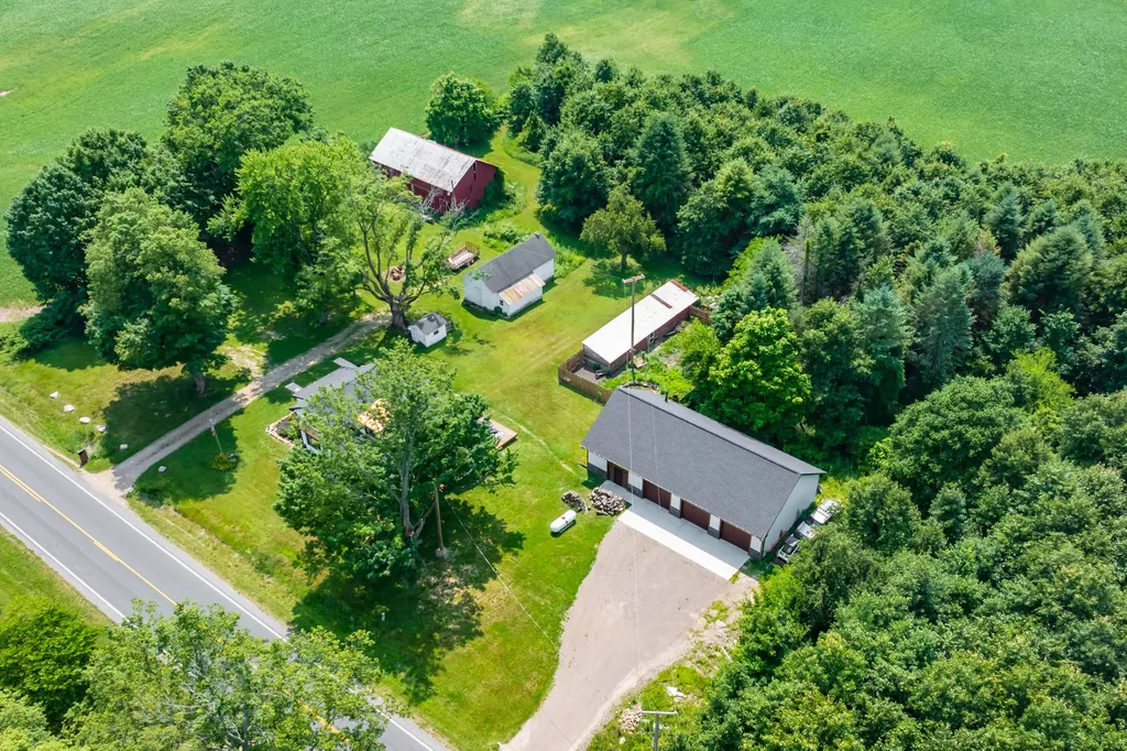 3386 S 38th Street Charleston Township MI 49034