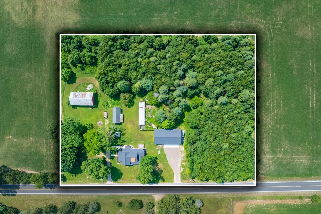 3386 S 38th Street Charleston Township MI 49034