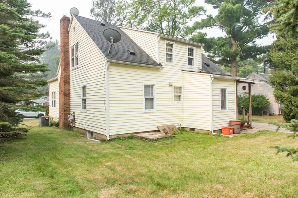420 Evelyn Avenue Kalamazoo City MI 49001