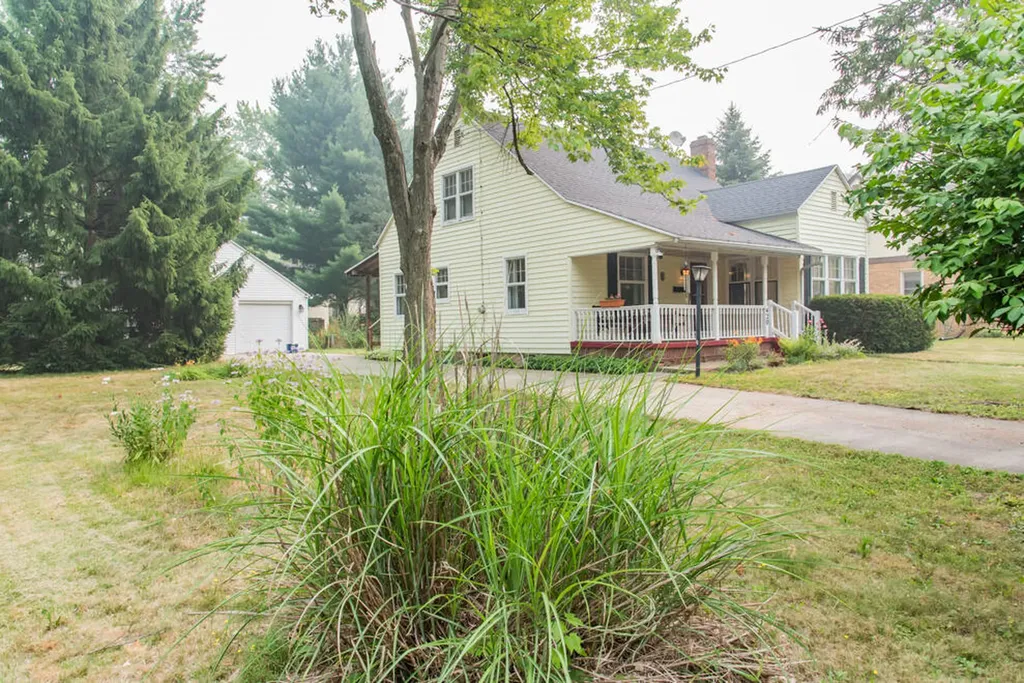 420 Evelyn Avenue Kalamazoo City MI 49001