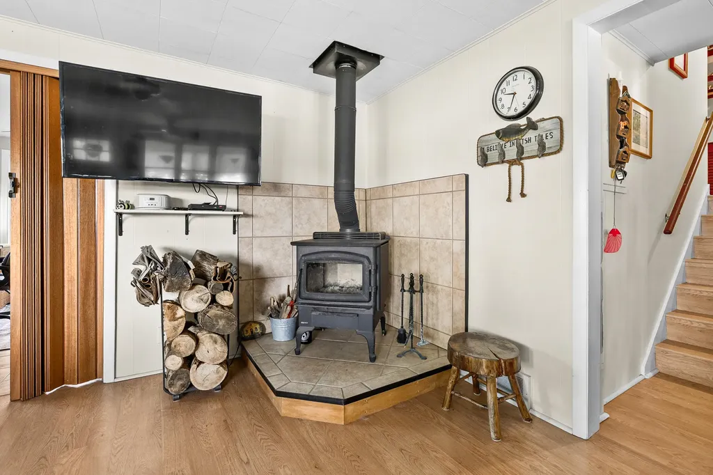 12101 Oakridge Road Prairieville Township MI 49080