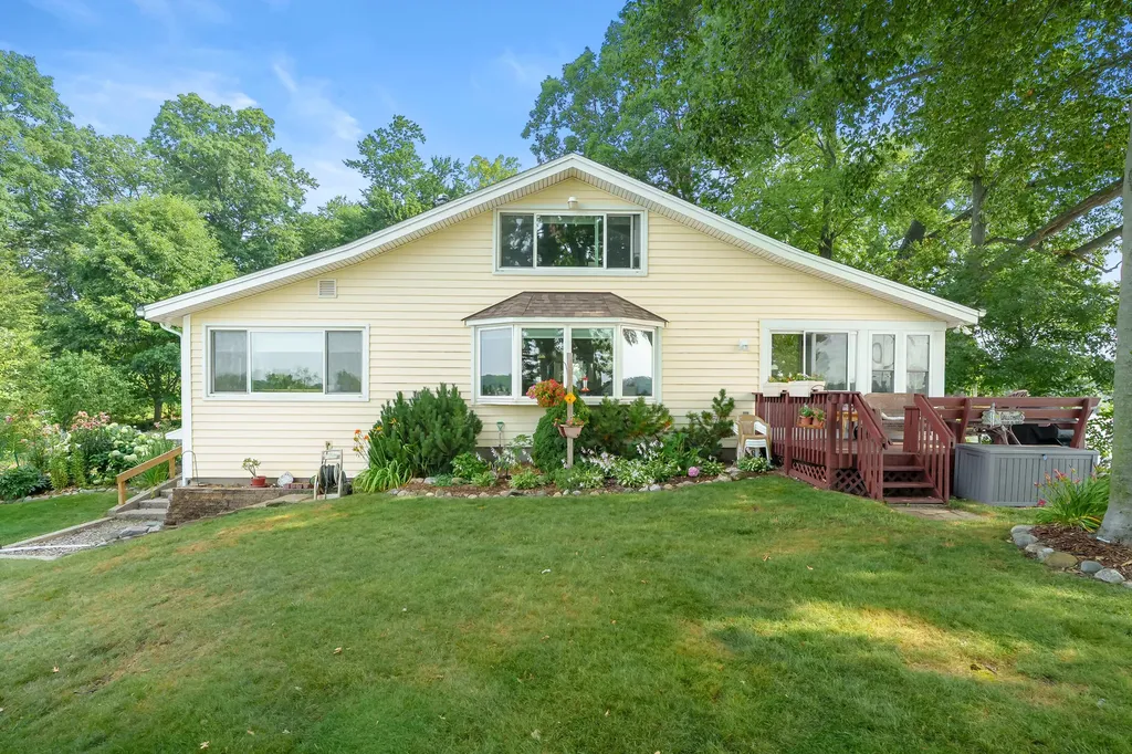 12101 Oakridge Road Prairieville Township MI 49080