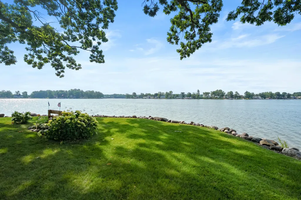 12101 Oakridge Road Prairieville Township MI 49080