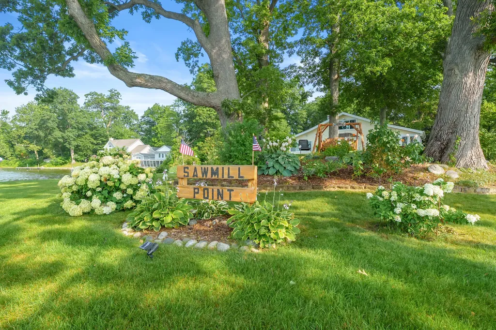 12101 Oakridge Road Prairieville Township MI 49080