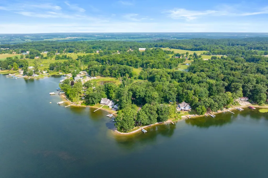 12101 Oakridge Road Prairieville Township MI 49080