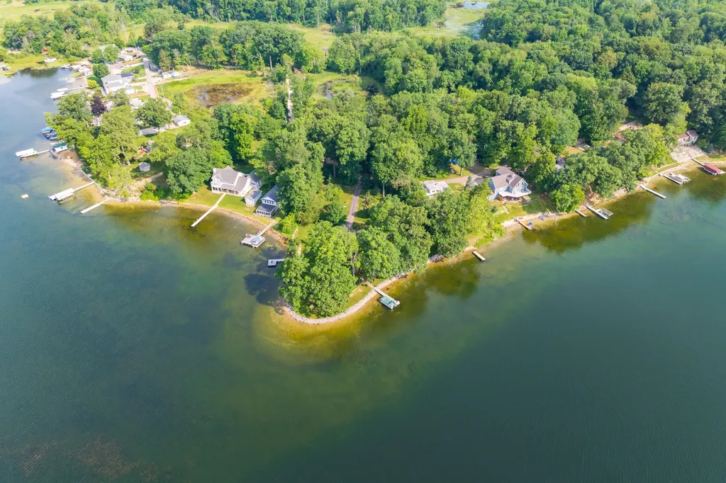 12101 Oakridge Road Prairieville Township MI 49080