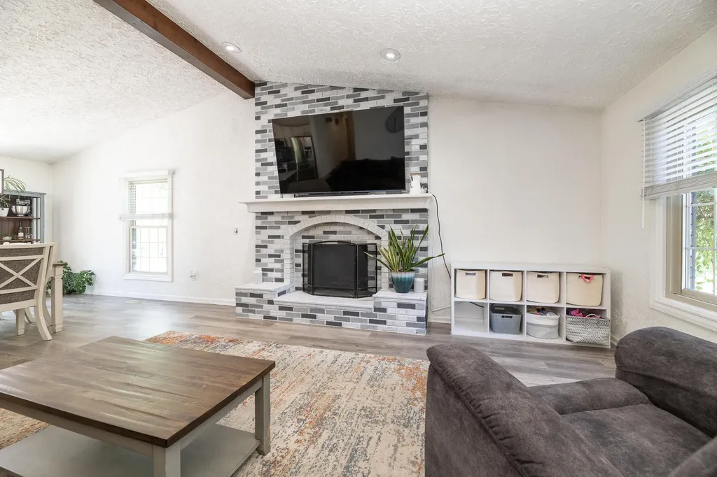23103 Prairie View Court Almena Township MI 49071