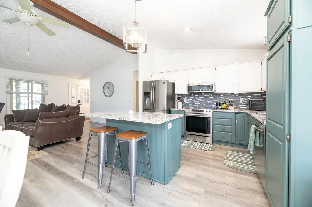 23103 Prairie View Court Almena Township MI 49071