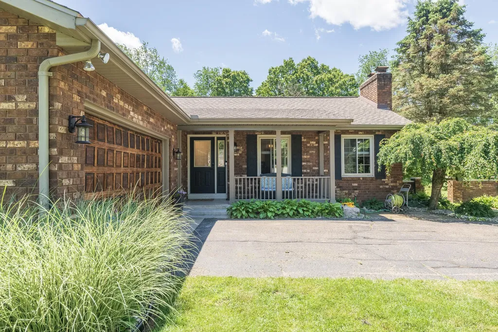 23103 Prairie View Court Almena Township MI 49071