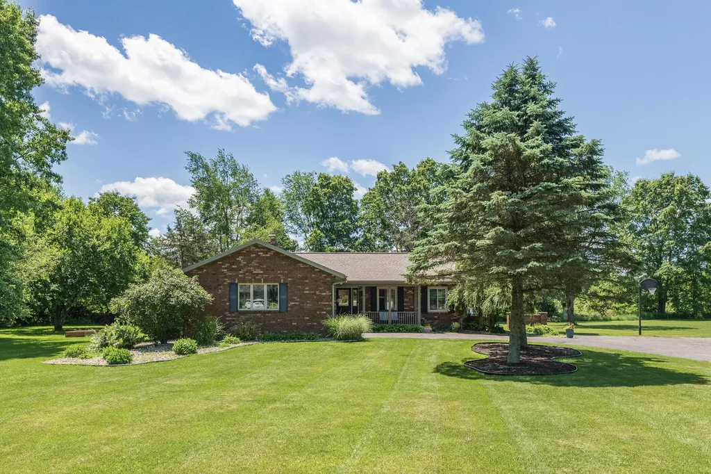 23103 Prairie View Court Almena Township MI 49071