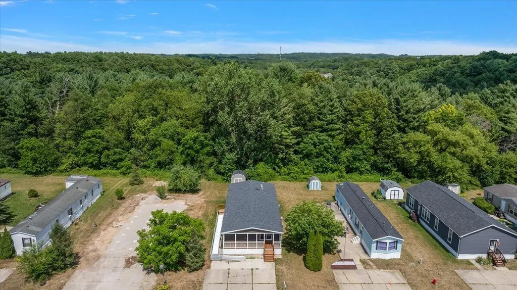 7422 Woods Edge Drive NE Plainfield Charter Township MI 49306
