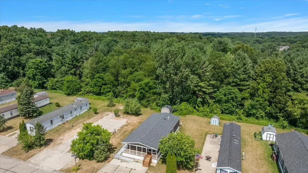7422 Woods Edge Drive NE Plainfield Charter Township MI 49306