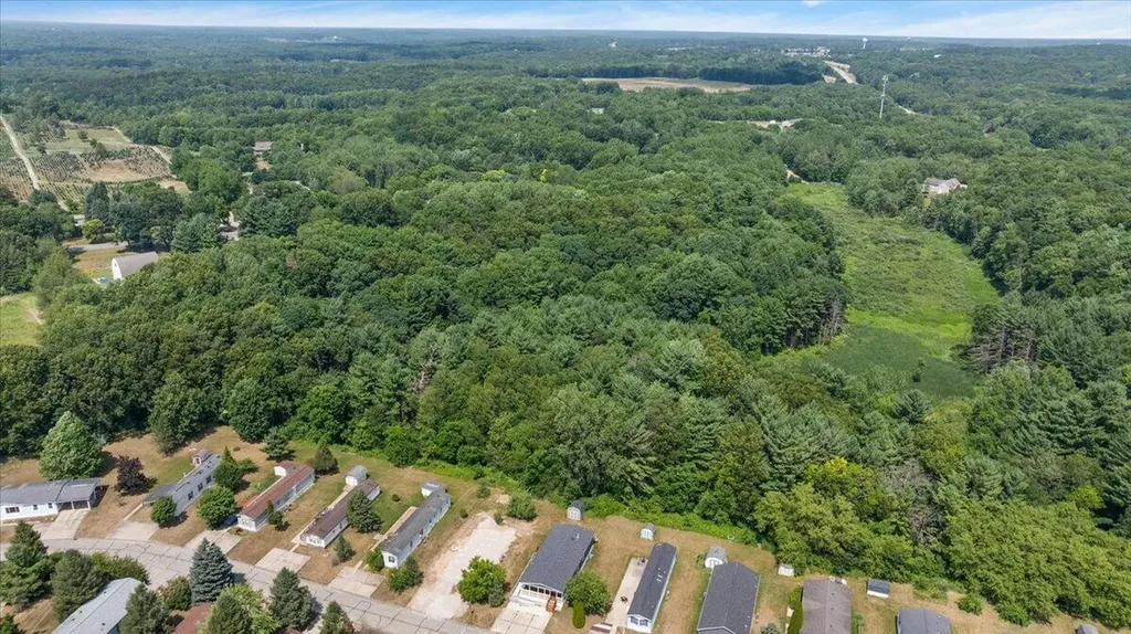 7422 Woods Edge Drive NE Plainfield Charter Township MI 49306