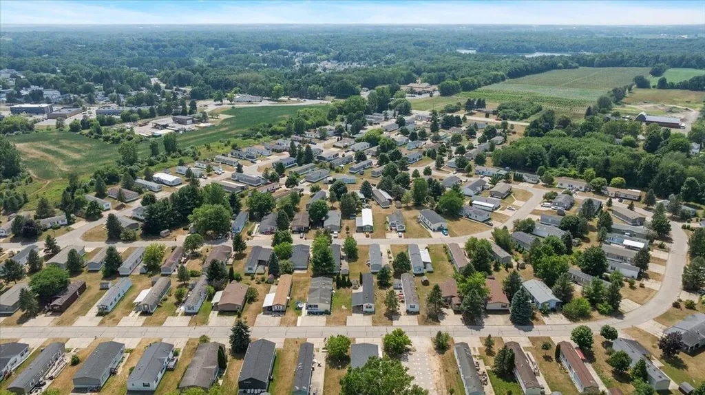 7422 Woods Edge Drive NE Plainfield Charter Township MI 49306