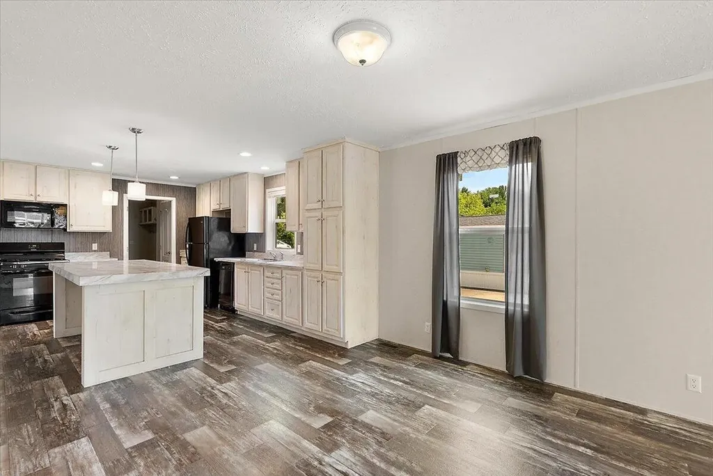 7422 Woods Edge Drive NE Plainfield Charter Township MI 49306