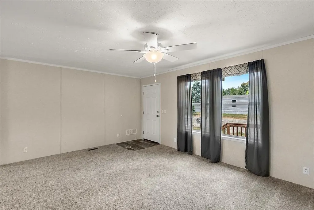7422 Woods Edge Drive NE Plainfield Charter Township MI 49306
