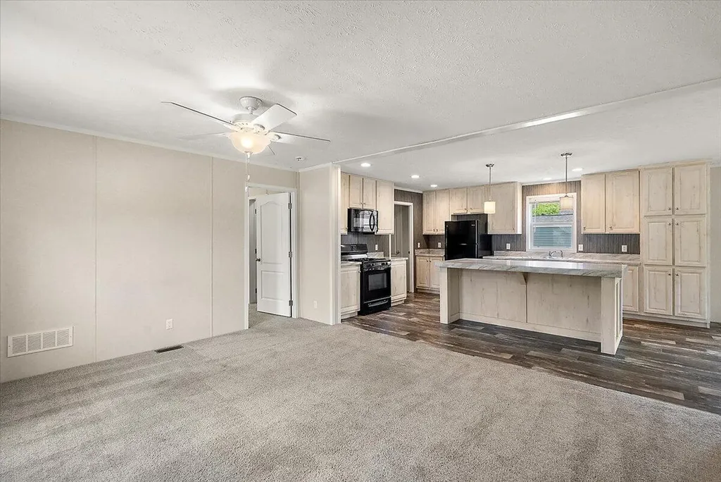 7422 Woods Edge Drive NE Plainfield Charter Township MI 49306