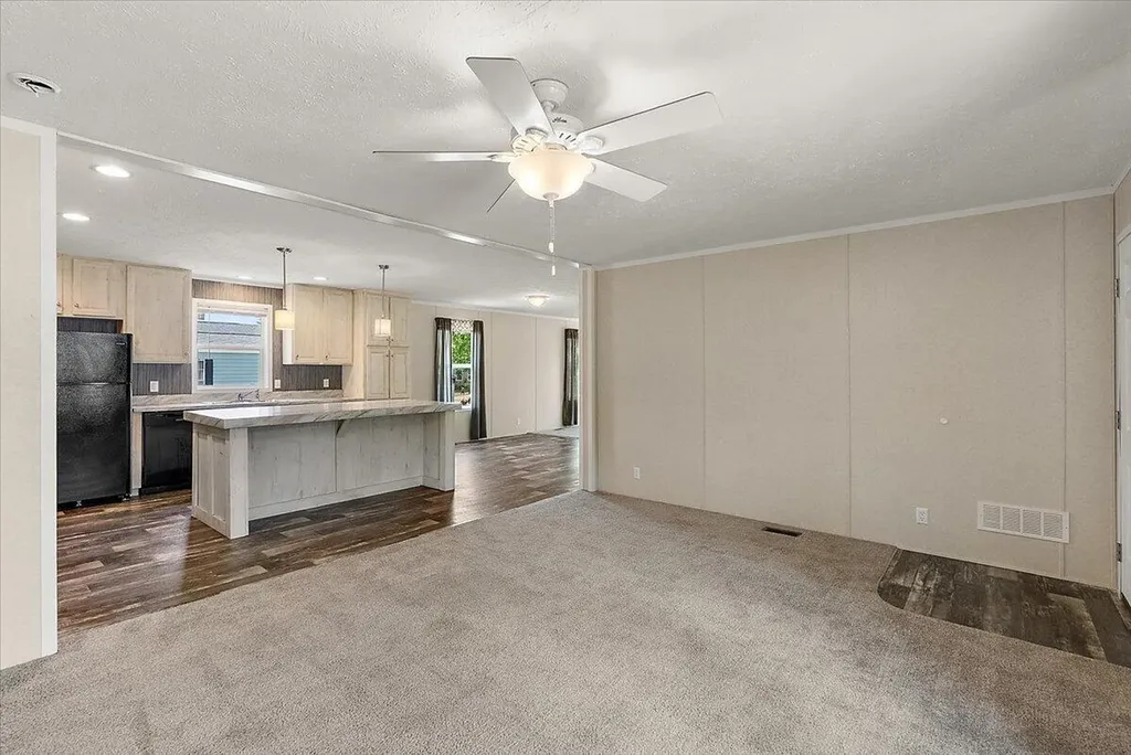 7422 Woods Edge Drive NE Plainfield Charter Township MI 49306