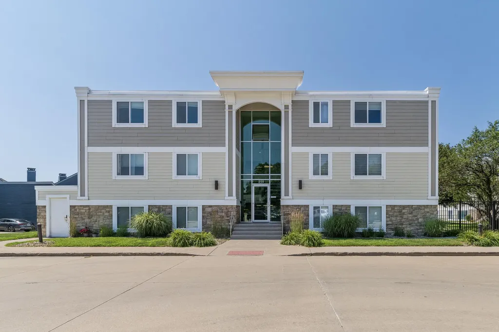 223 N Shore Drive South Haven City MI 49090