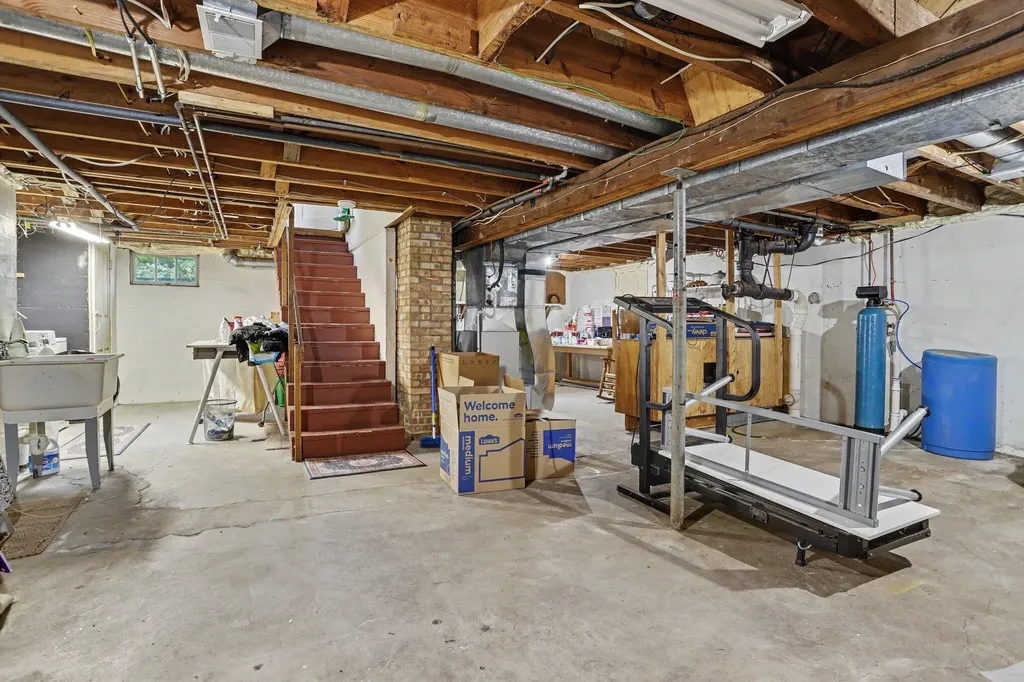 1418 Pinehurst Boulevard Kalamazoo Charter Township MI 49006