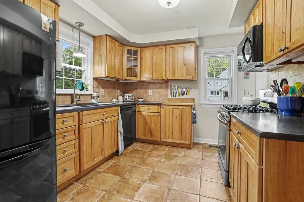 1418 Pinehurst Boulevard Kalamazoo Charter Township MI 49006