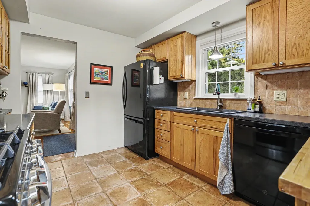 1418 Pinehurst Boulevard Kalamazoo Charter Township MI 49006