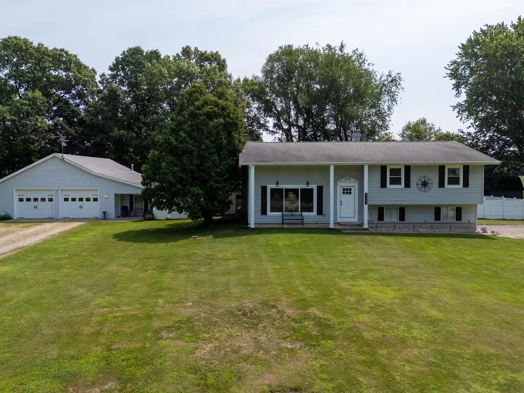 57089 Linda Avenue Lockport Township MI 49093