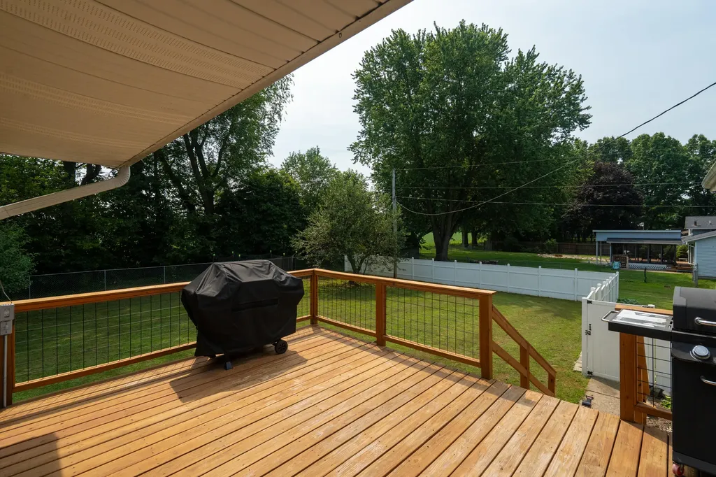 57089 Linda Avenue Lockport Township MI 49093